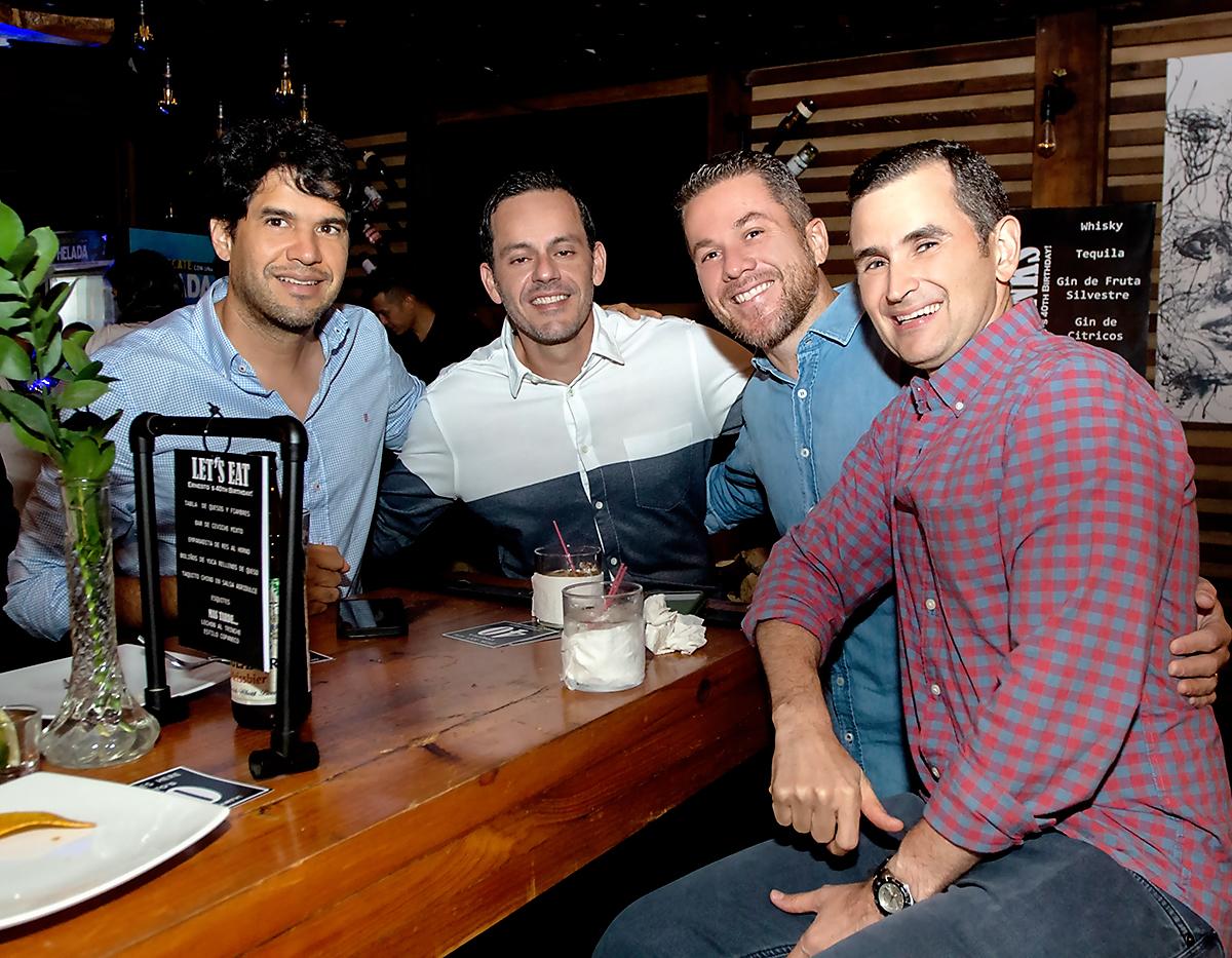 Franco Guerra, Geovanni Valerio, Roger Valladares y Ernesto Lazarus.