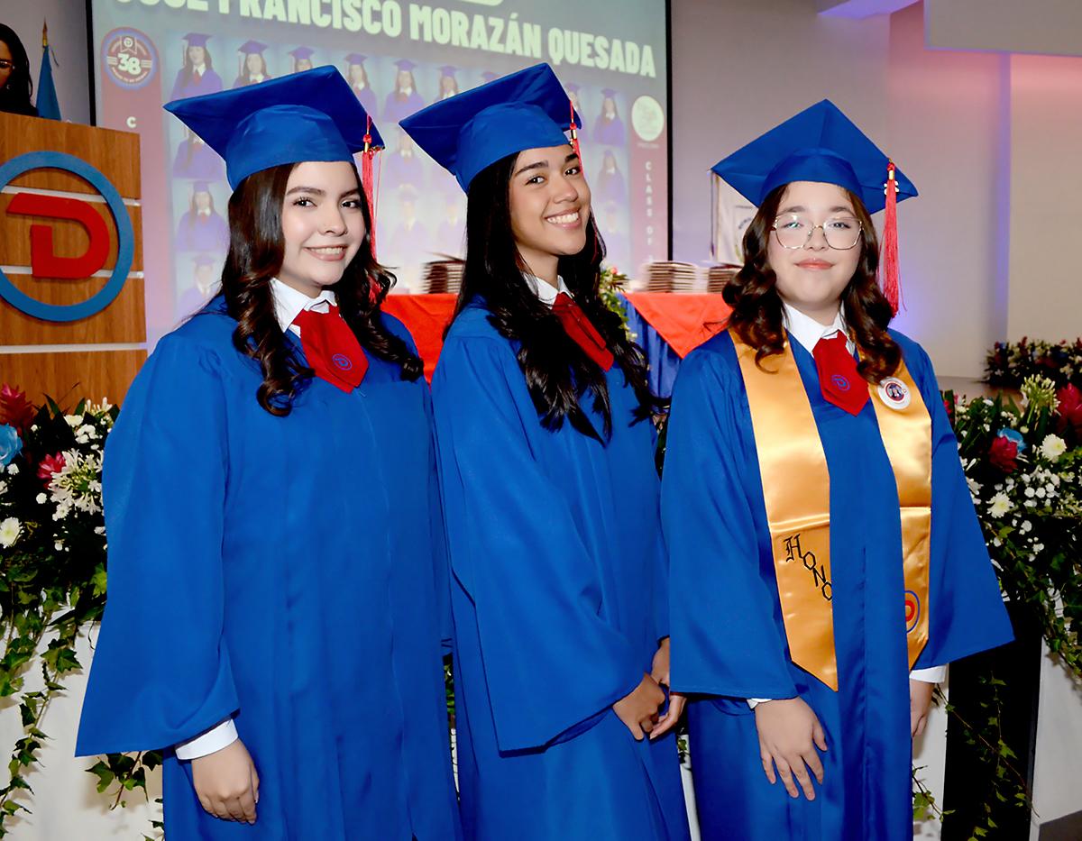 Victoria Padgett, Jessica Fonseca y Andrea Cálix.