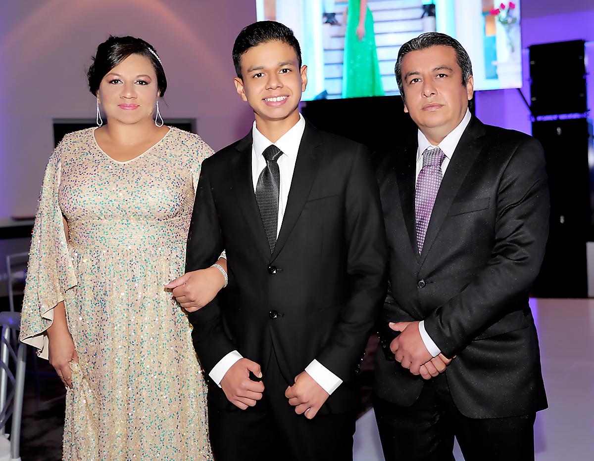 Así se vivió la PROM NIGHT 2023 de la Mayan School