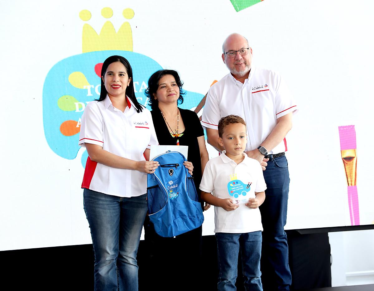 El concurso de arte “Toyota Dream Car” premia la imaginación futurista y el talento de la niñez hondureña