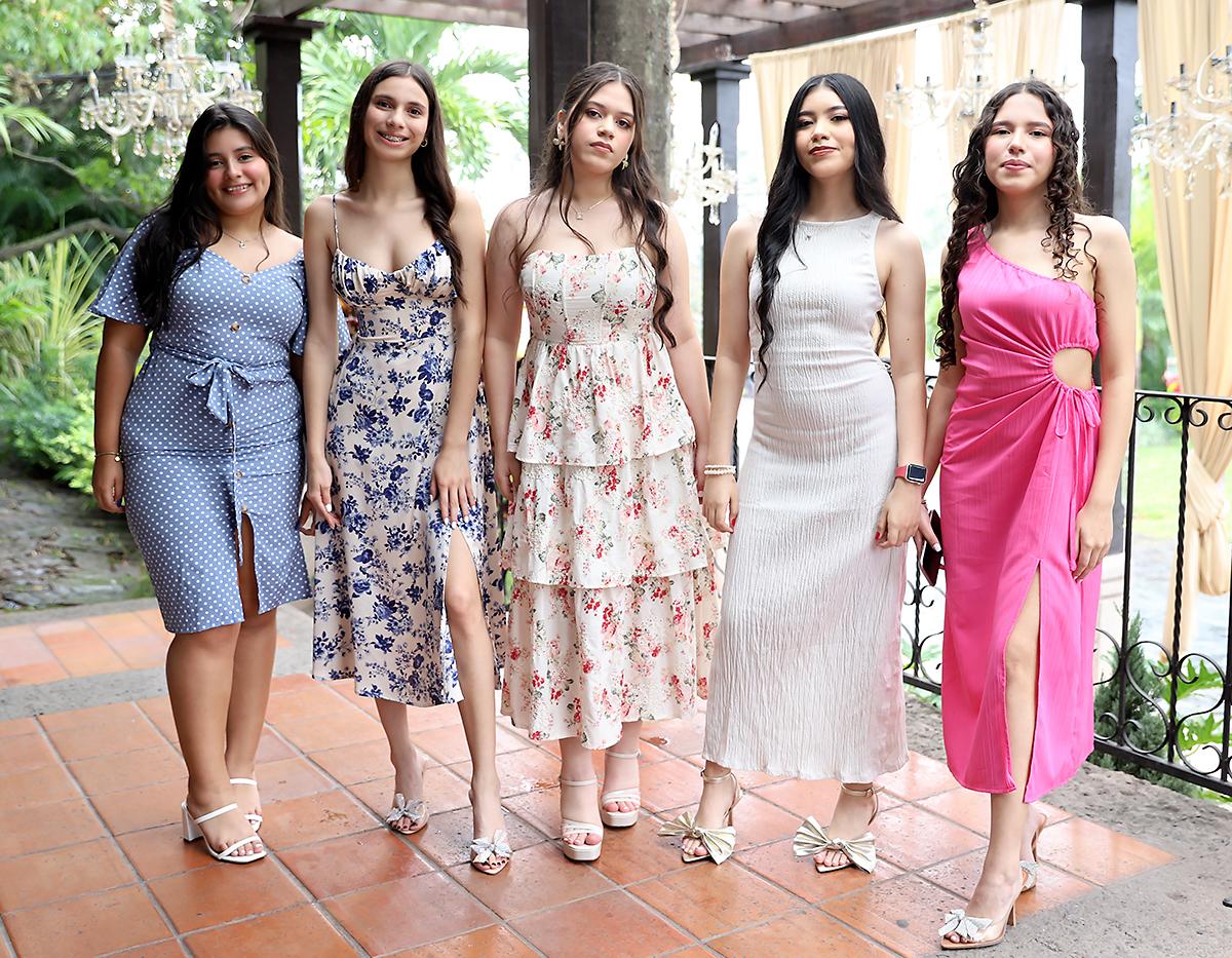 María José Arita Madrid,.Denisse Gisselle Torres Zavala, Adalia Marith Mejía Rivera, María José Álvarez Oyuela y .Valeria Yihcel Morazan Ordoñez