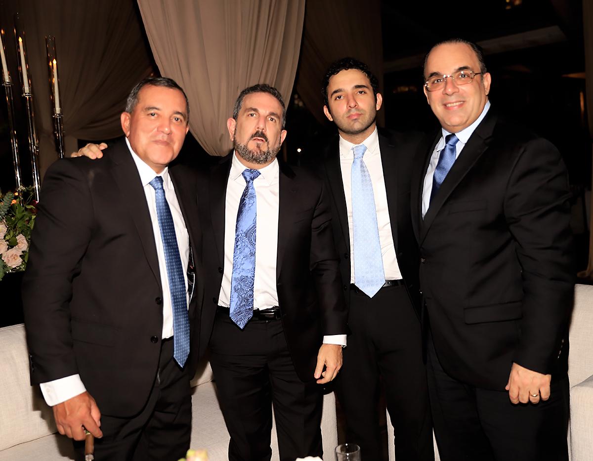 Octavio Pineda, Héctor Abudoj, Fernando Elias y Fernando Lama 
