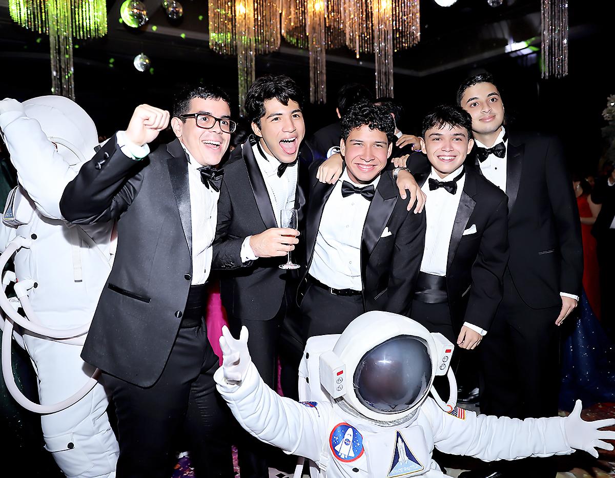 Prom Night de los seniors 2024 de Macris School