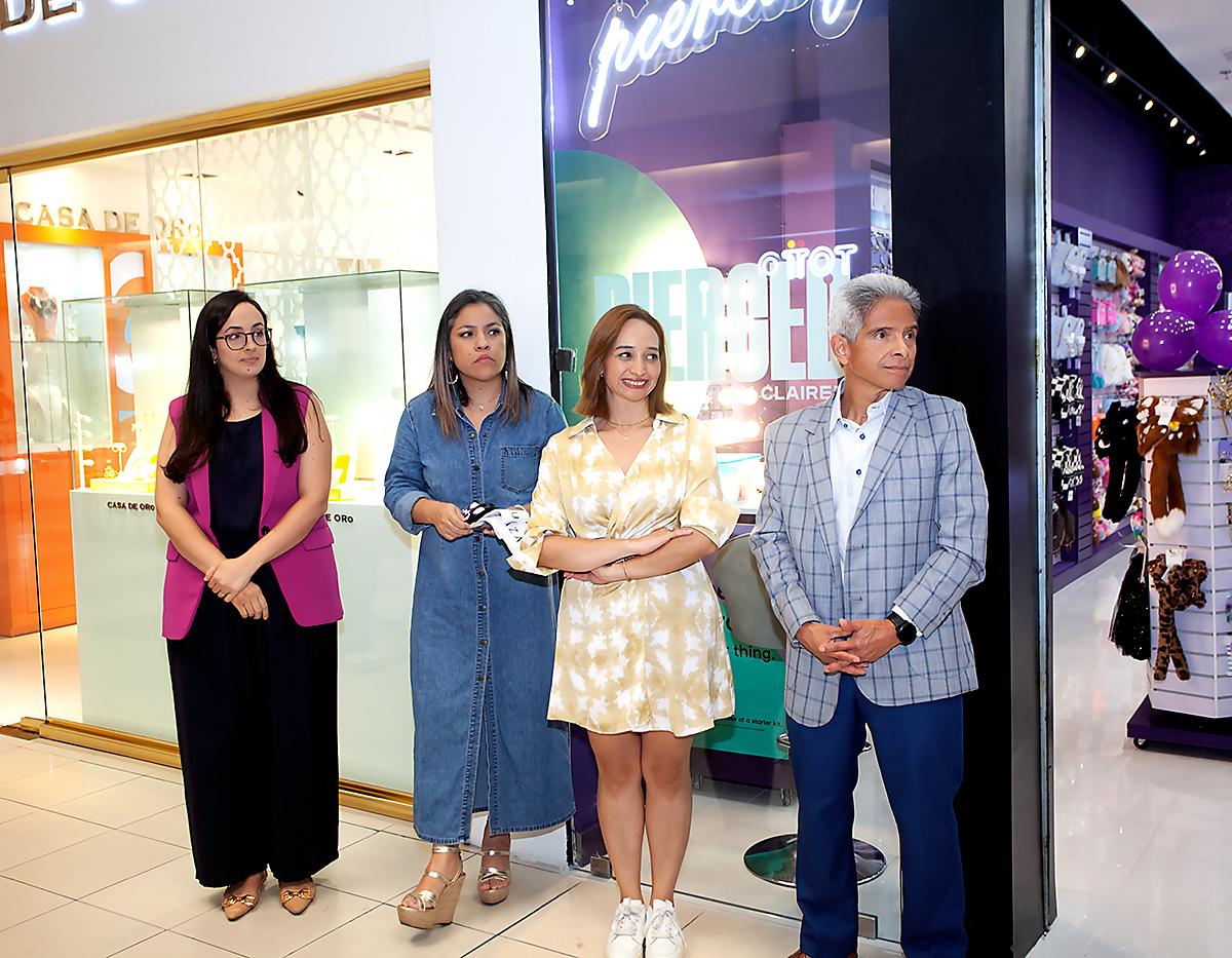 Claudette Kattán, Yamileth Rodríguez, Gladys Centeno y Roberto Morales.