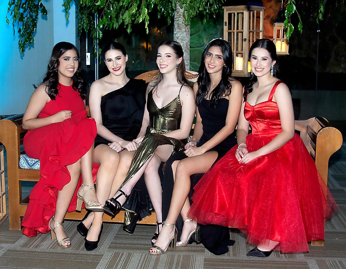 Isabella Araujo, Olga Facussé, Carmela Canahuati y Ana Lucía Morales.