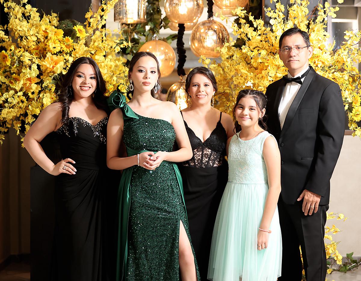 Invitados de la prom 2025 de Dowal School