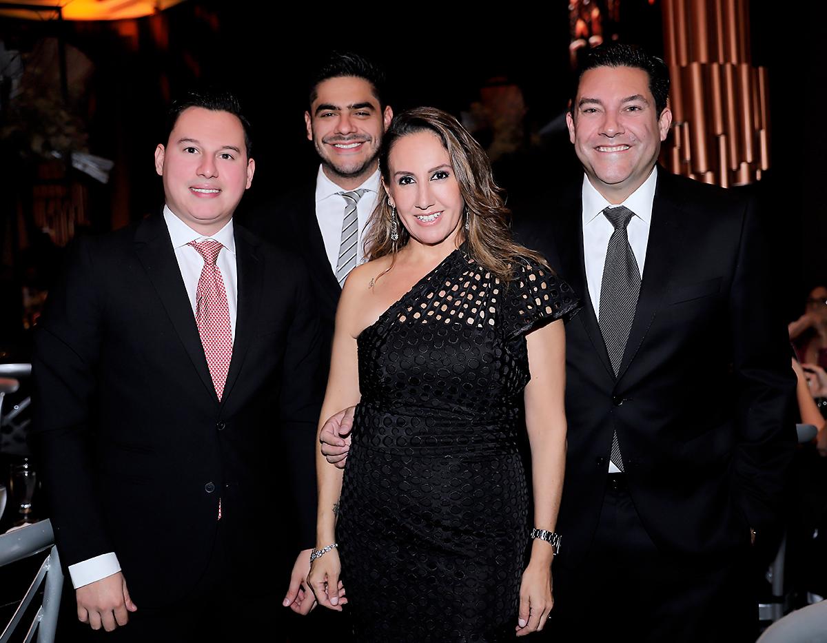 Invitados a la prom de la Escuela Americana de Tegucigalpa 2024