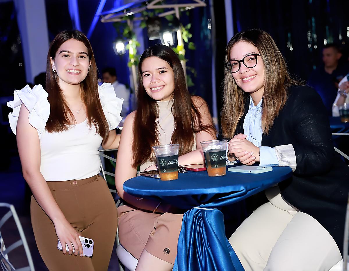 Valery Oseguero, Alejandra Figueroa.