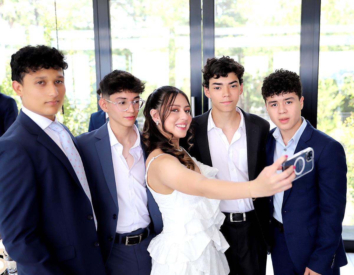 Gabriel Talbott, Pablo Martel, Fabiana Pinto, Adrián Bulnes y Guillermo Herrera