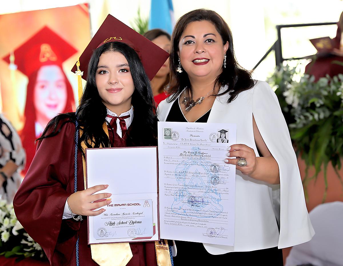 Graduación 2024 de Mayan School