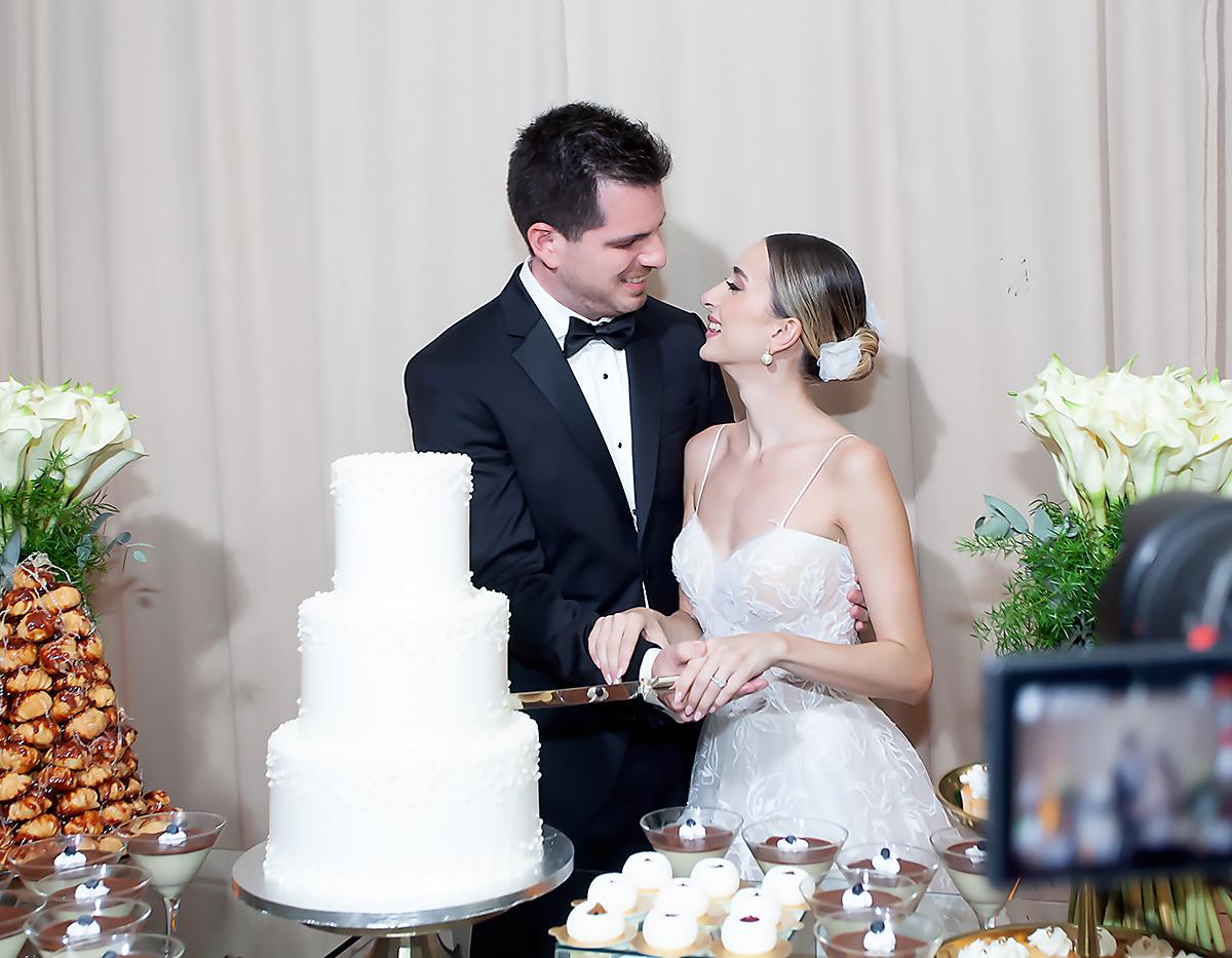Andrés Babún y Arielle Canahuati.