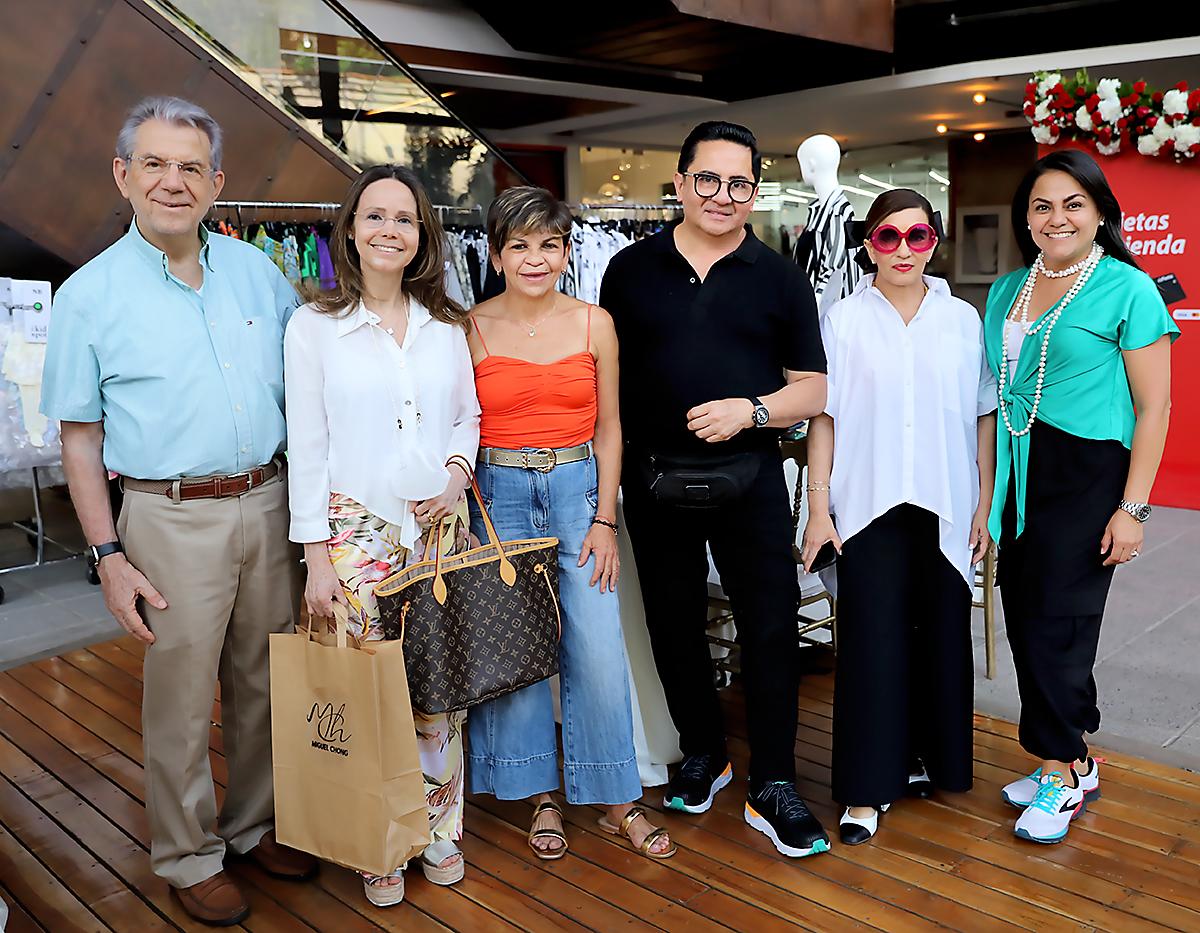 Amanda Zanardi, Amalia Gallardo, Miguel Chong, Blanca Bendeck y Betsabé Chong