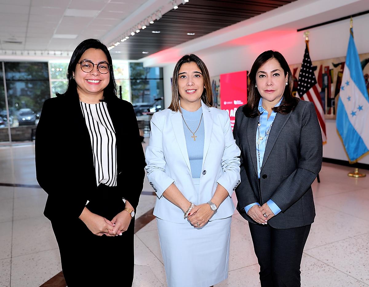 El Acuerdo de Becas Fulbright – Banco Atlántida marcó la primera vez que una organización privada de Centro América colaborara con el Gobierno de los Estados Unidos en el Programa Fulbright.