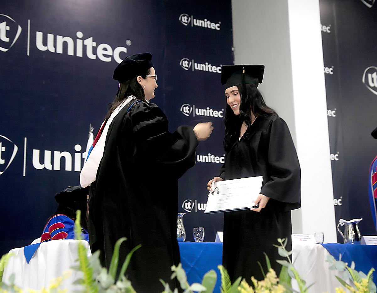 Graduaciones de UNITEC SPS 2024