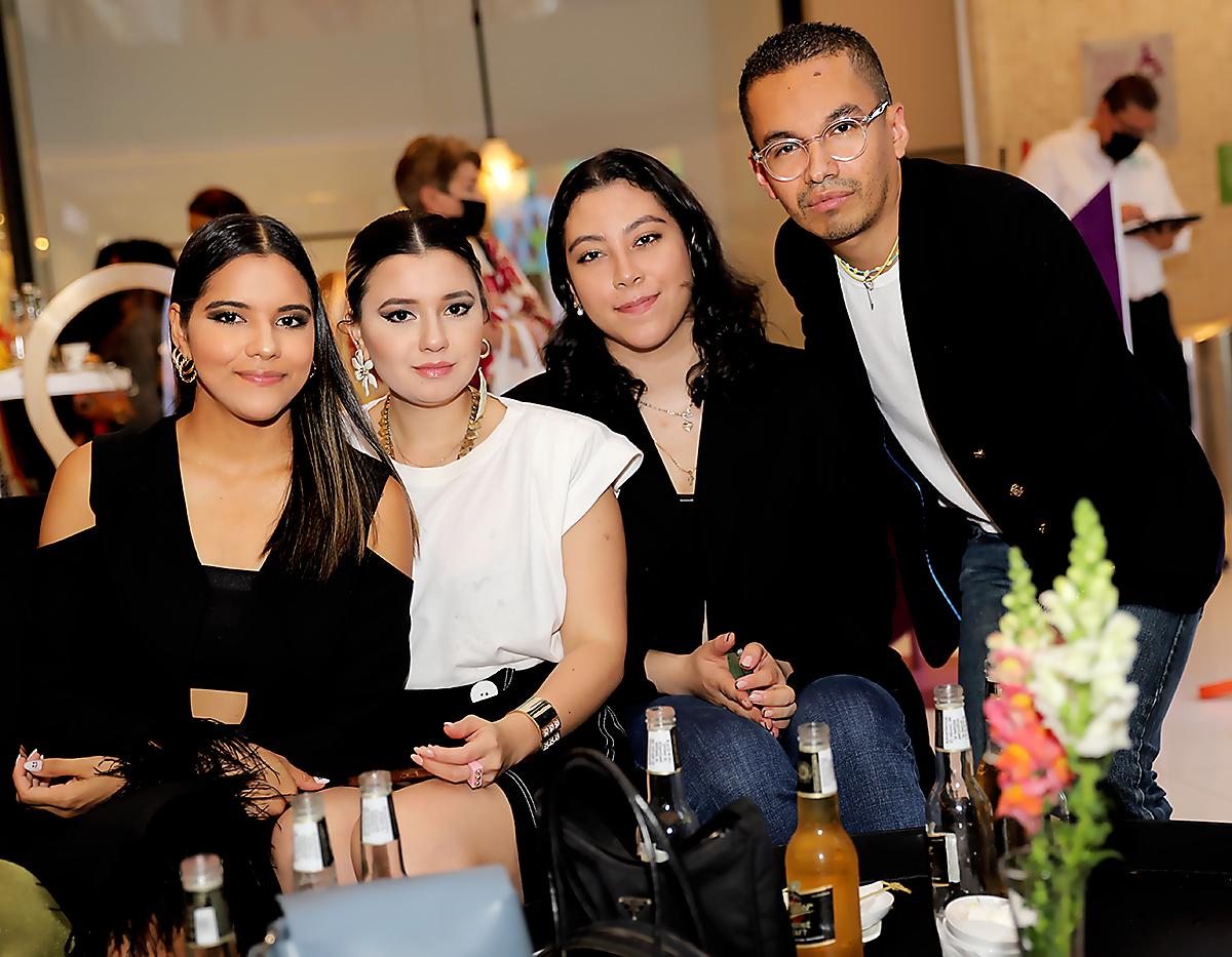 Allyson Hernández, Vanessa Vallecillo, Tirso Rubio, 