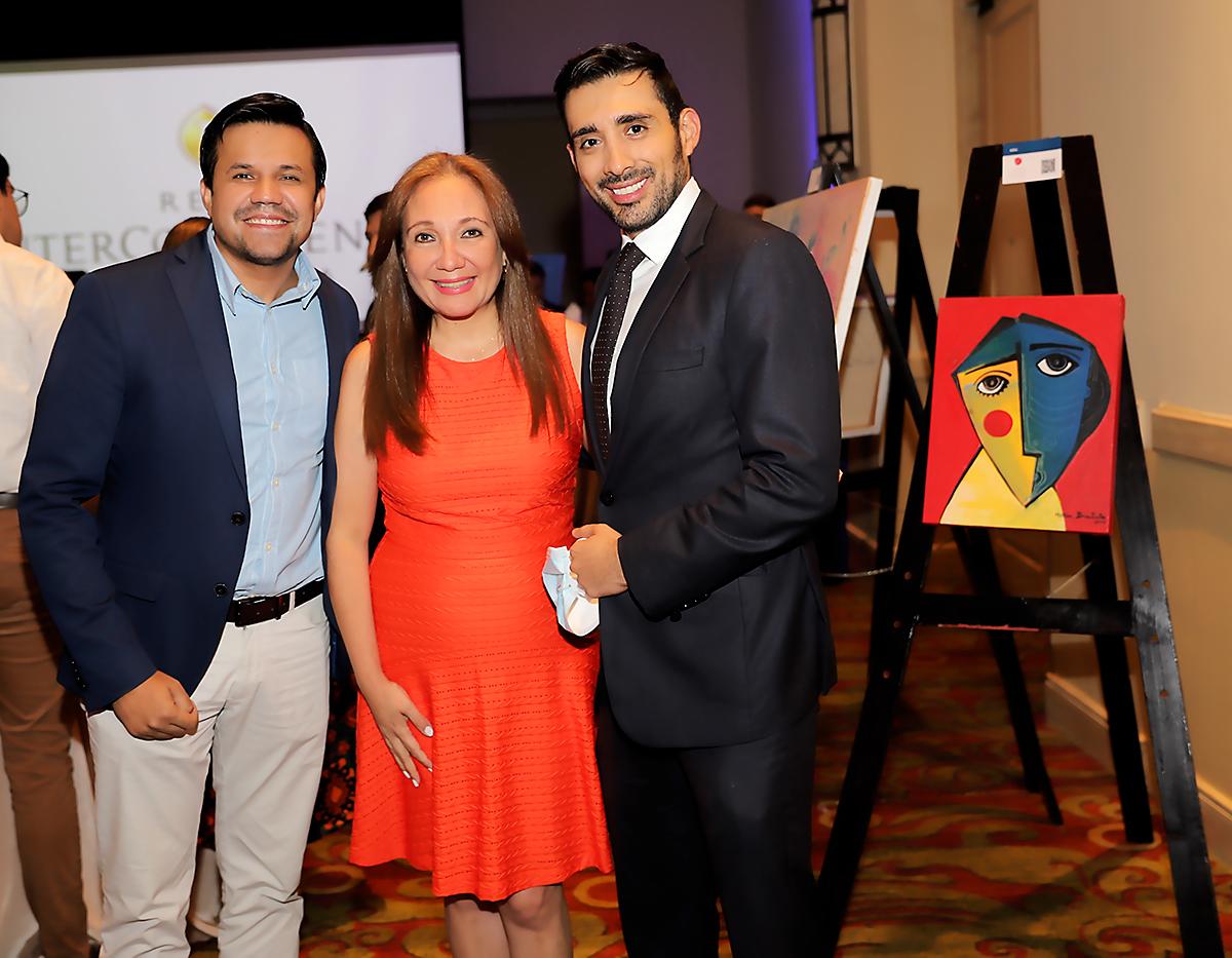 Ricardo Aguilera, Tania Durón y Juan Espinoza