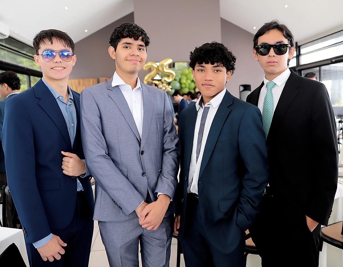 Junior Senior Lunch 2025 de la Academia Los Pinares