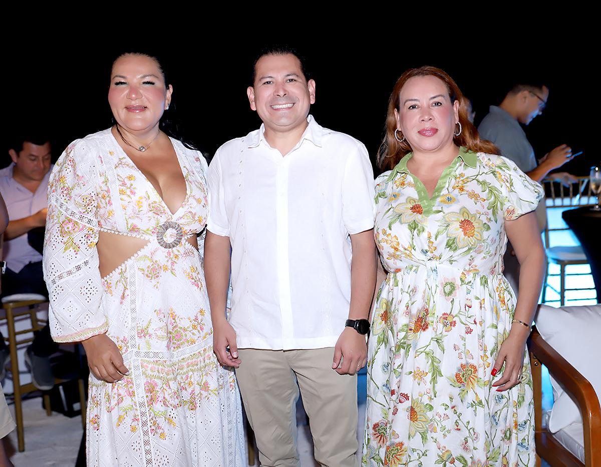 Telma Alvarado y María Ortez.