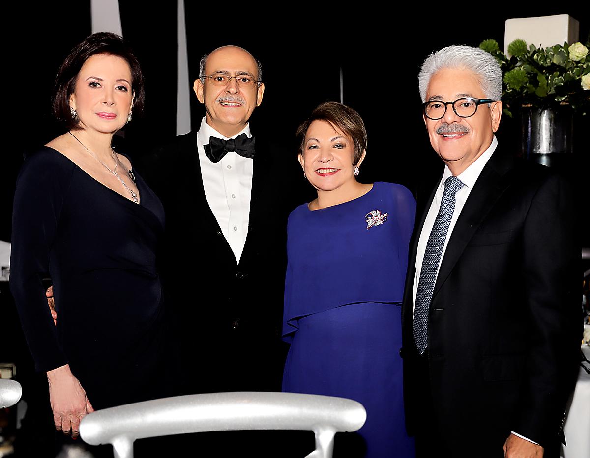 Invitados a la prom de la American School of Tegucigalpa