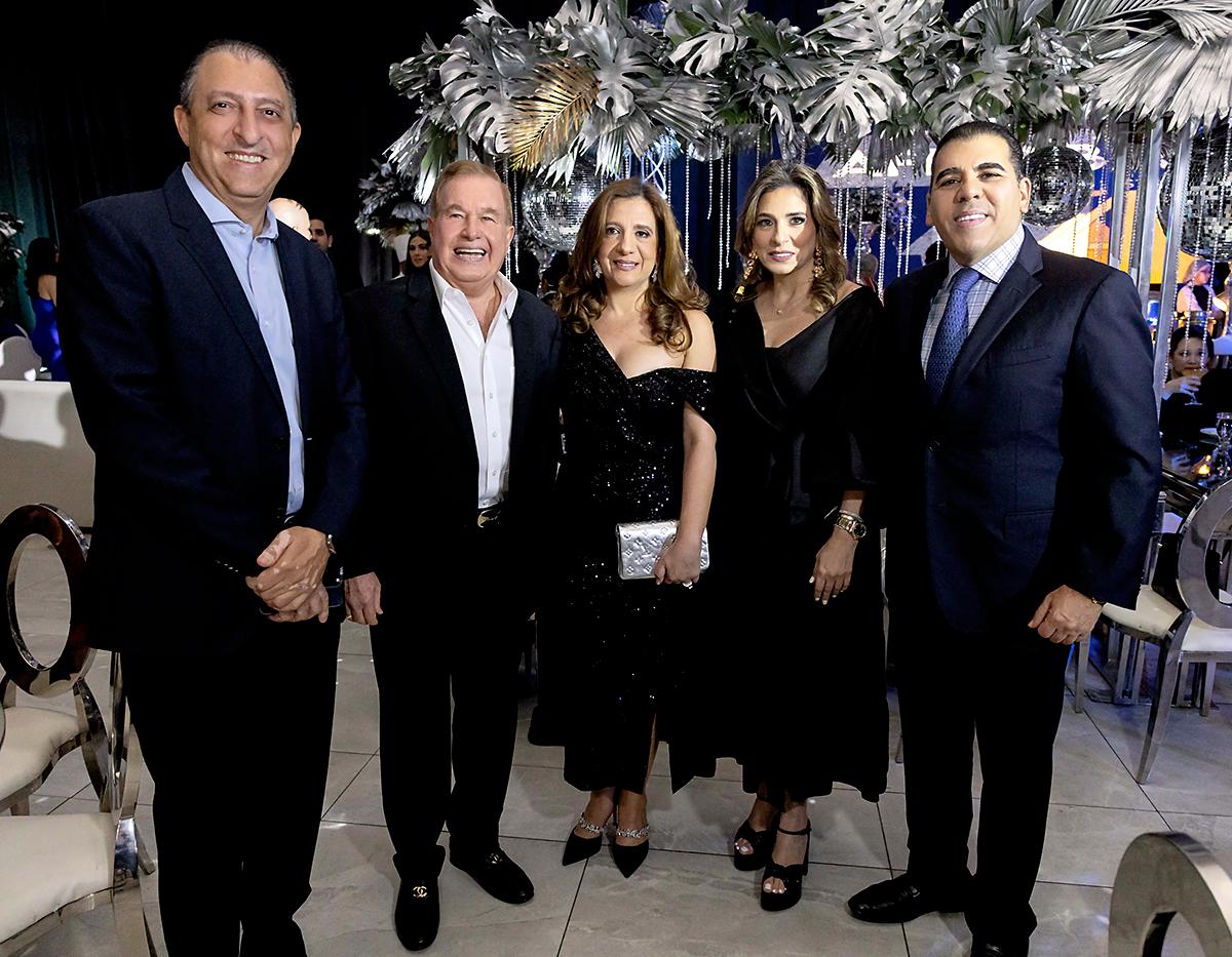 Pablo Rishmawy, Afif y Jackie Diek con Leyla y Mario Faraj