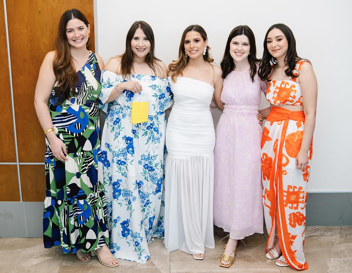Fernanda Medina, Andrea Gallardo, Alexa Girón, Sophia Ayestas y María Isabel Girón.