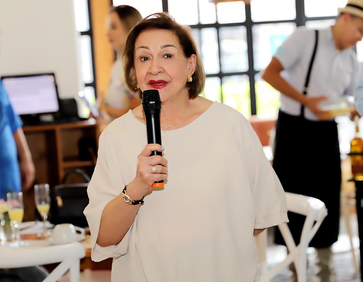 Hada María Burgos.