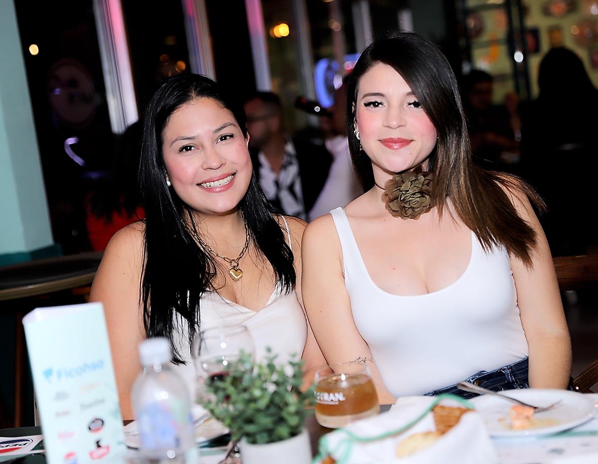 María Faernanda Perdomo y Daniela Flores