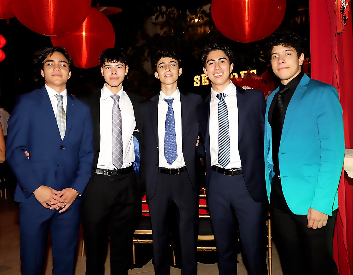 Senior Dinner 2023 de la Escuela Americana