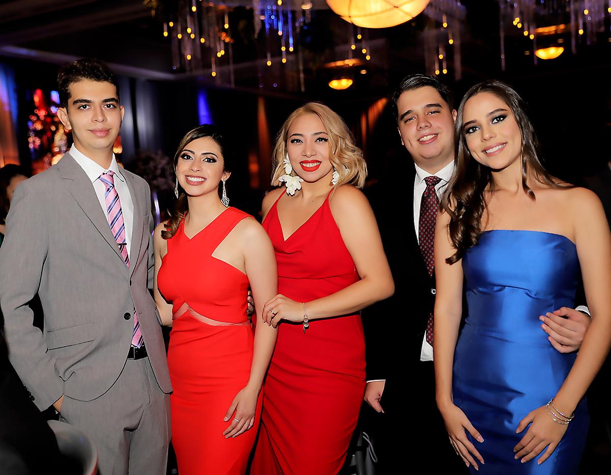Nicolás Mauricio Cerrato, María Celeste Ortega, Crista Cardona, Fernando y Andrea Montañola