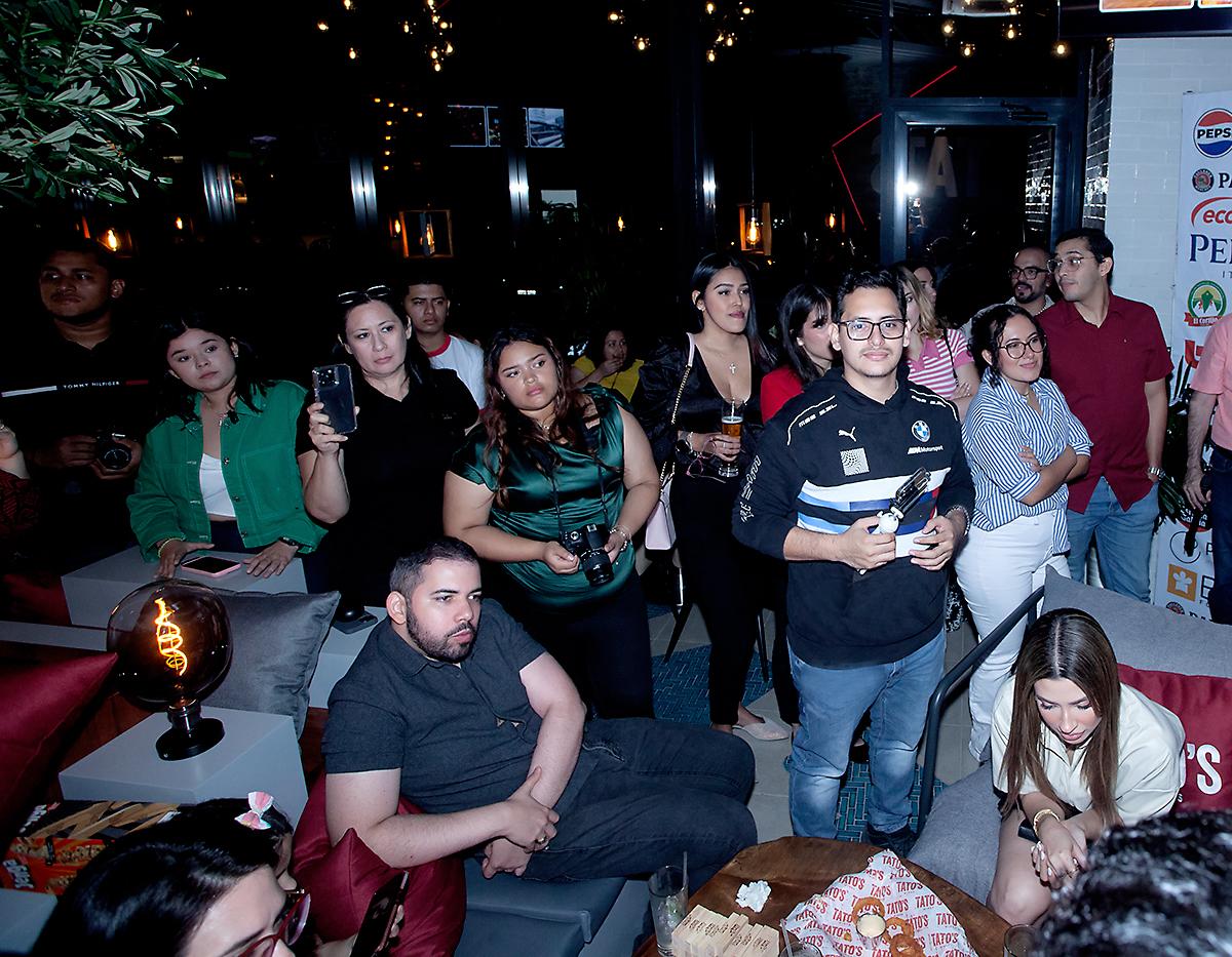 Grand opening de Tato’s Wings en Terravista Plaza