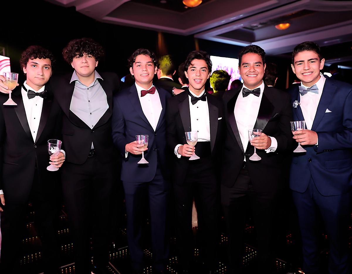 Kenneth Simón, Lorenzo Bottazzi, Kevin Nuñez, Caleb Sánchez, Alec Coello y Omar García