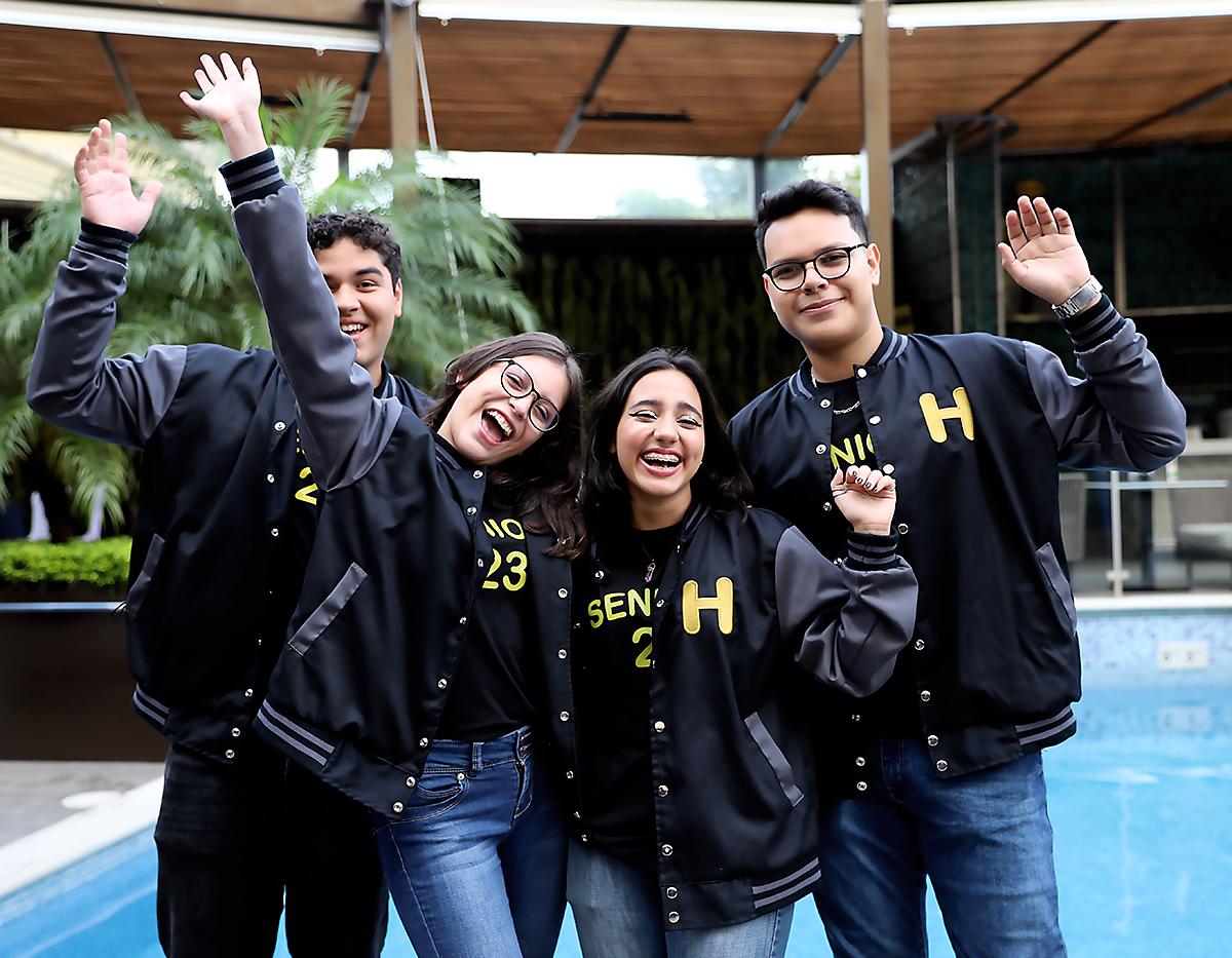 Santiago Suárez, Michelle Santos, Isabel Euceda y Leonardo Dubón