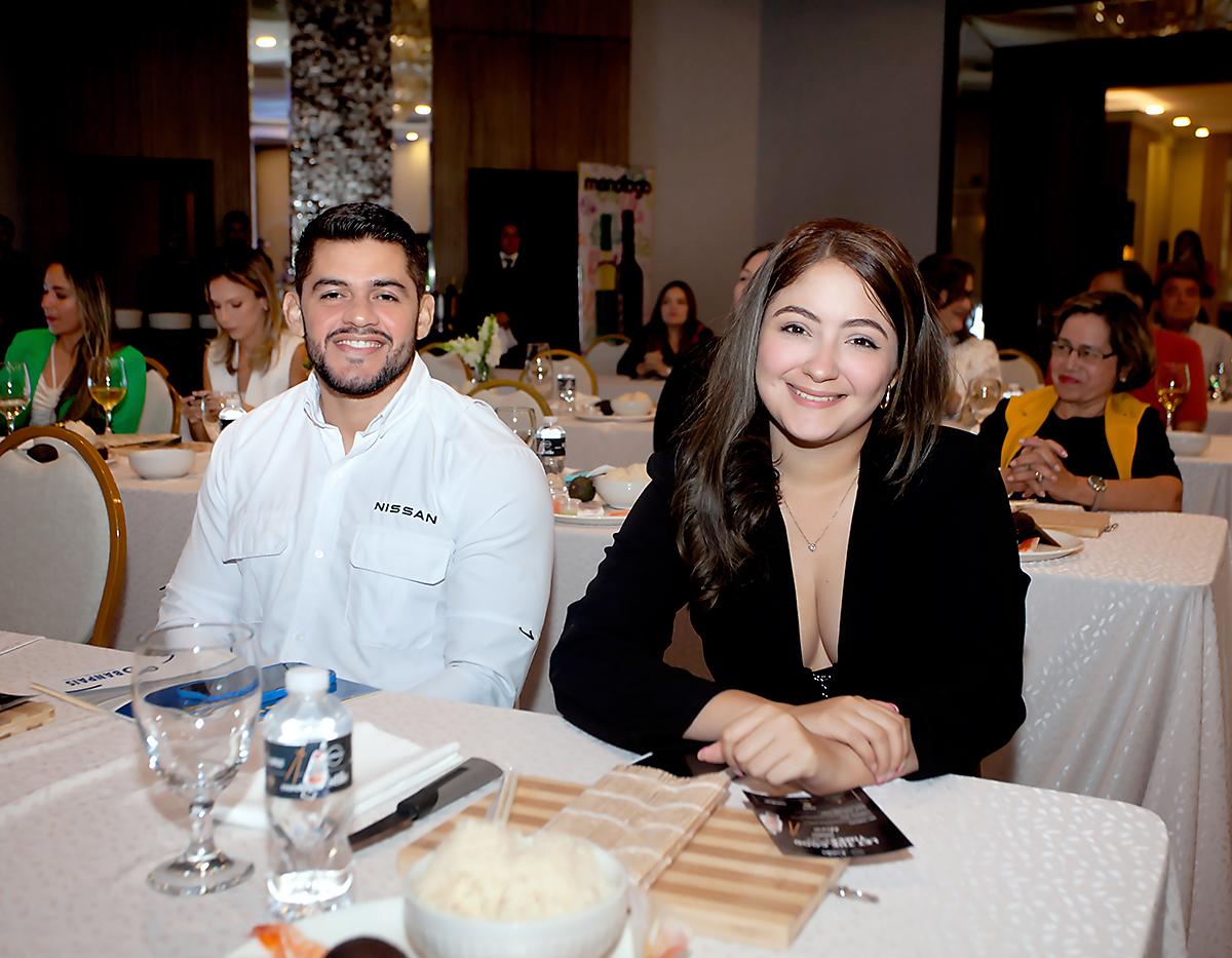 Luis Enrique Pacheco y Esther Corrales.