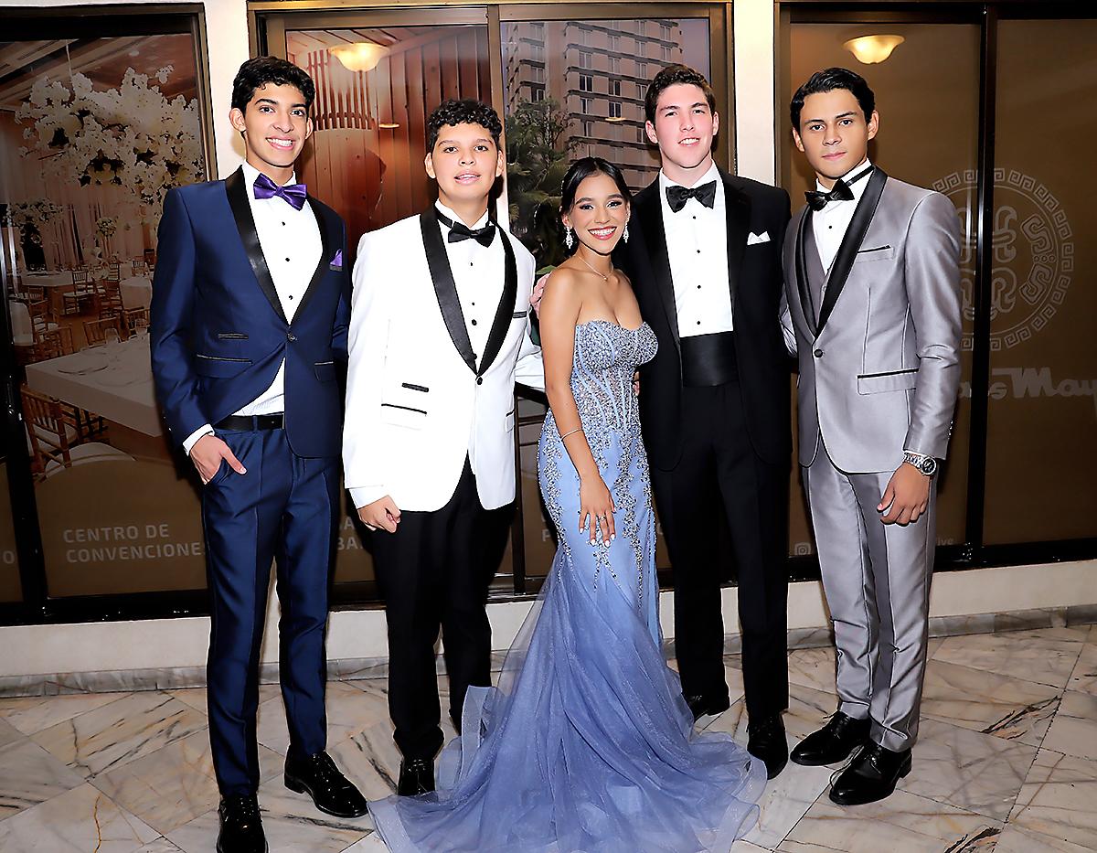 Raúl Vásquez, Wilmer Fuentes, Arianna Pérez, Bernardo Castellanos y Ángel Velásquez Cálix