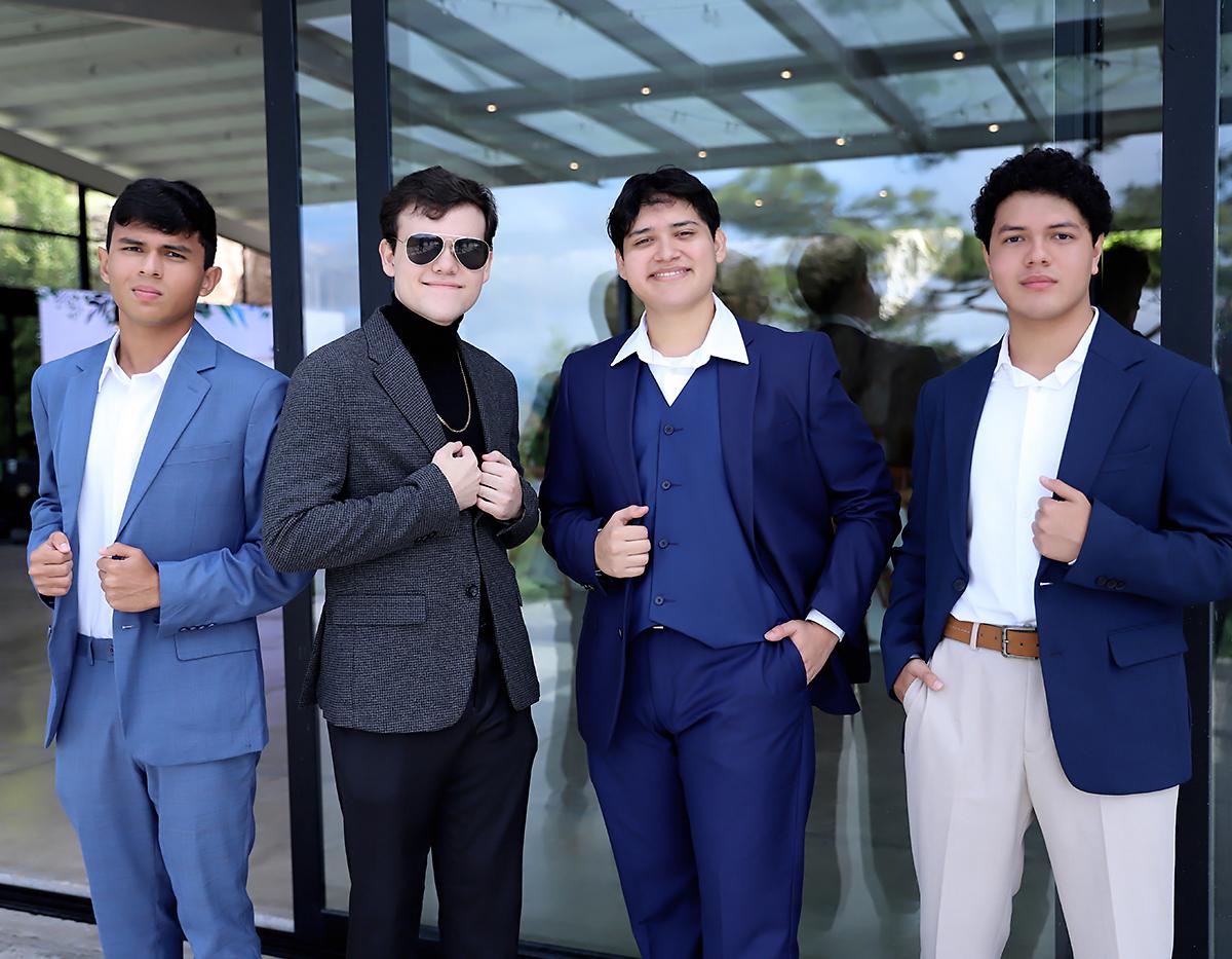 Gerson Sagastume, William Scott, Arturo Larios y Juan Medina. Gerson Sagastume, William Scott, Arturo Larios y Juan Medina.