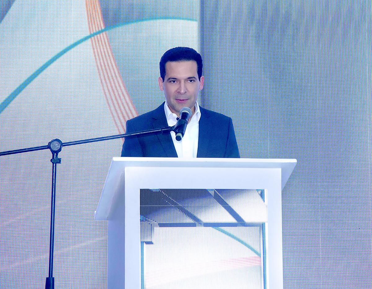 Carlos Handal, presidente BAC Honduras, durante su participación.