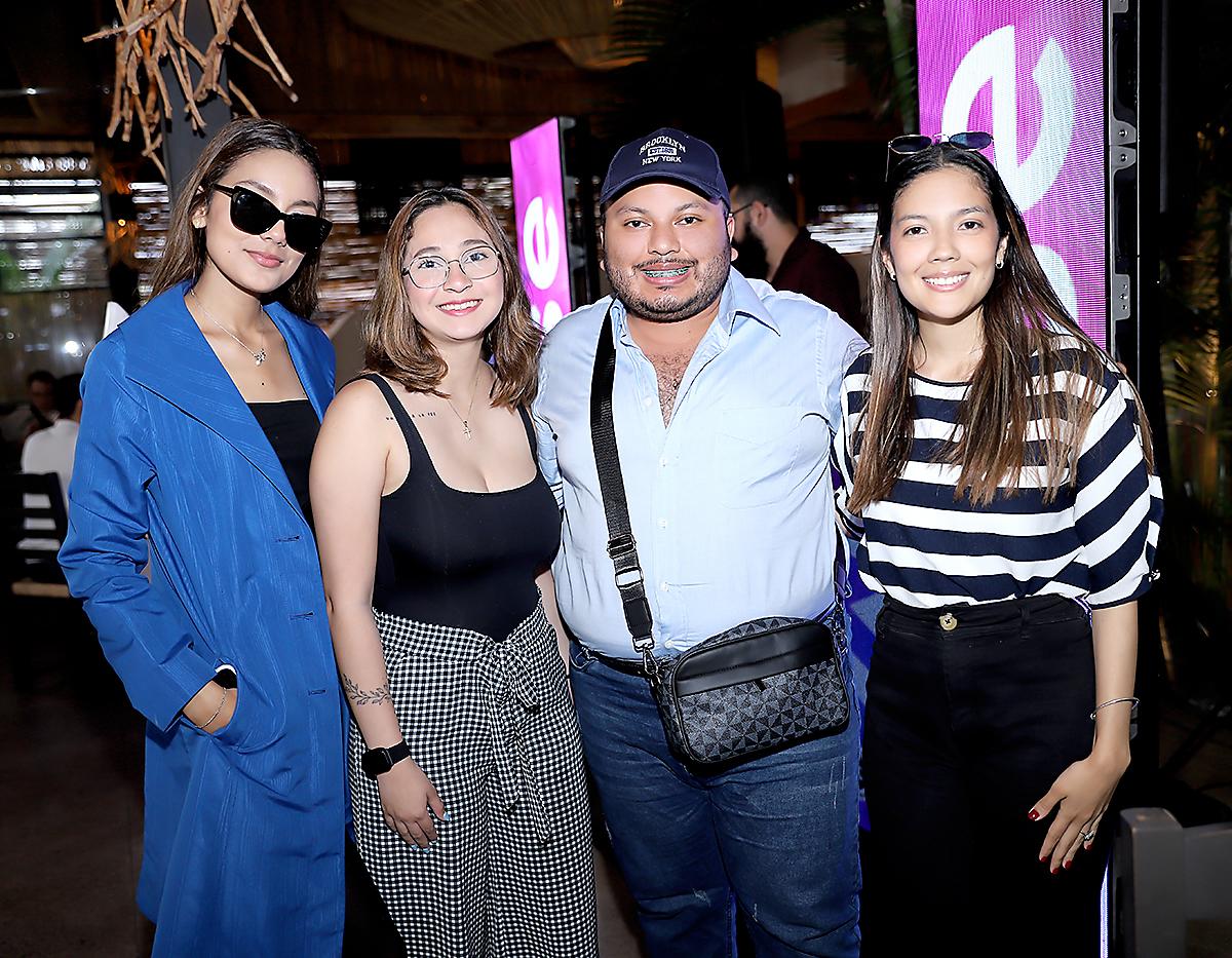 Miranda Meza, Alanis Molina, Israel Moreno y Rocío Meza.
