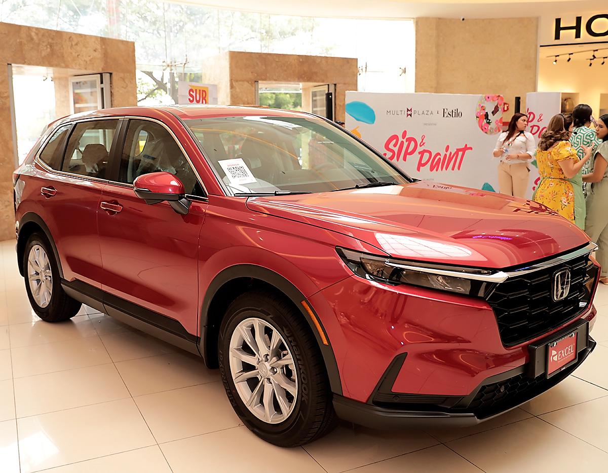 El CR-V 2024 fue el representante de Honda en este evento, destacándose como uno de los prestigiosos patrocinadores.
