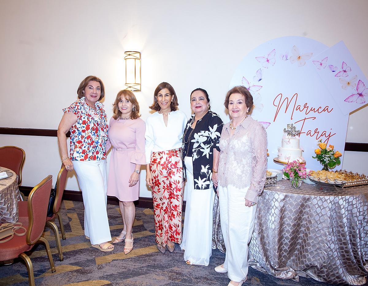 Jeanneth Mahomar, Elena Faraj, Leyla Chahín, María Eugenia y María Elena Abufele.