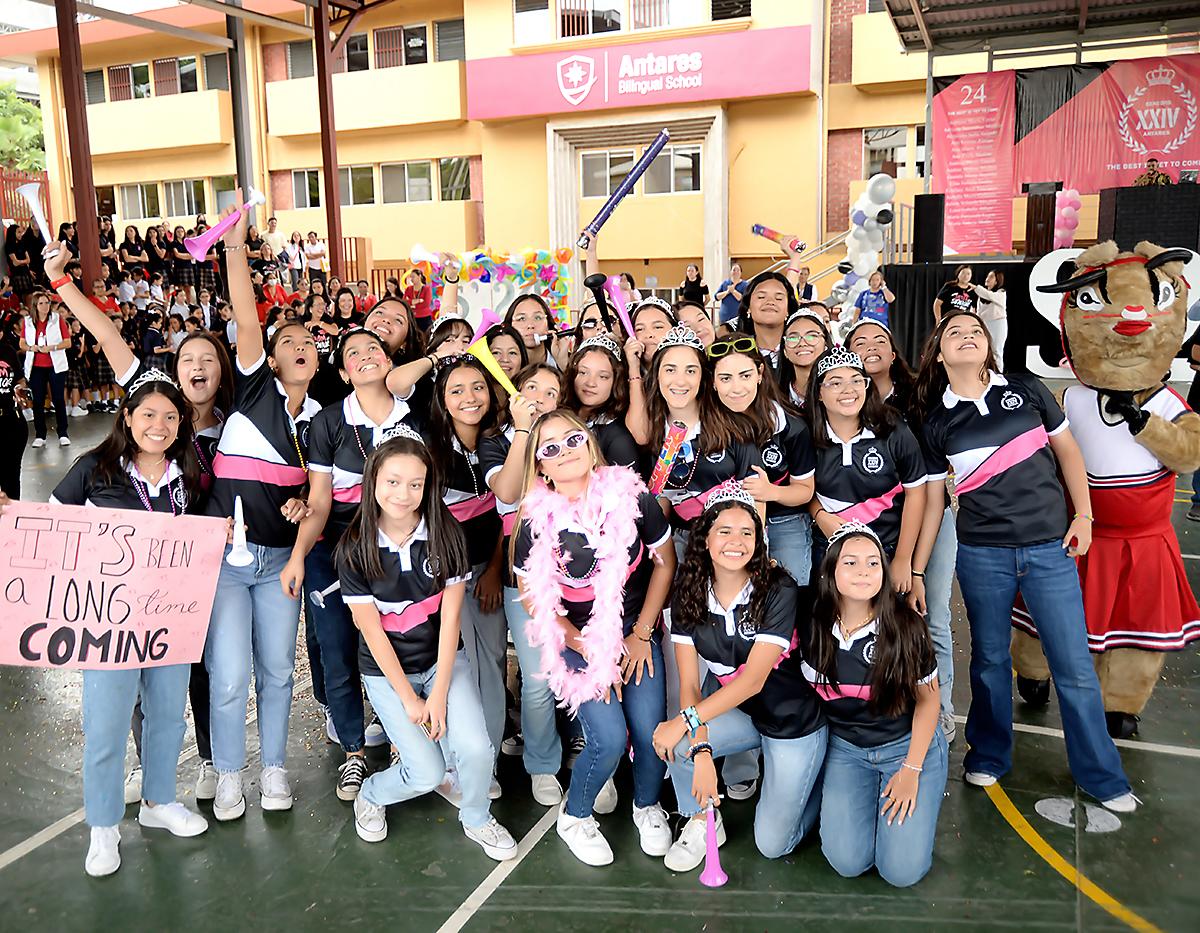 Senior Entrance de Antares Bilingual School 2024