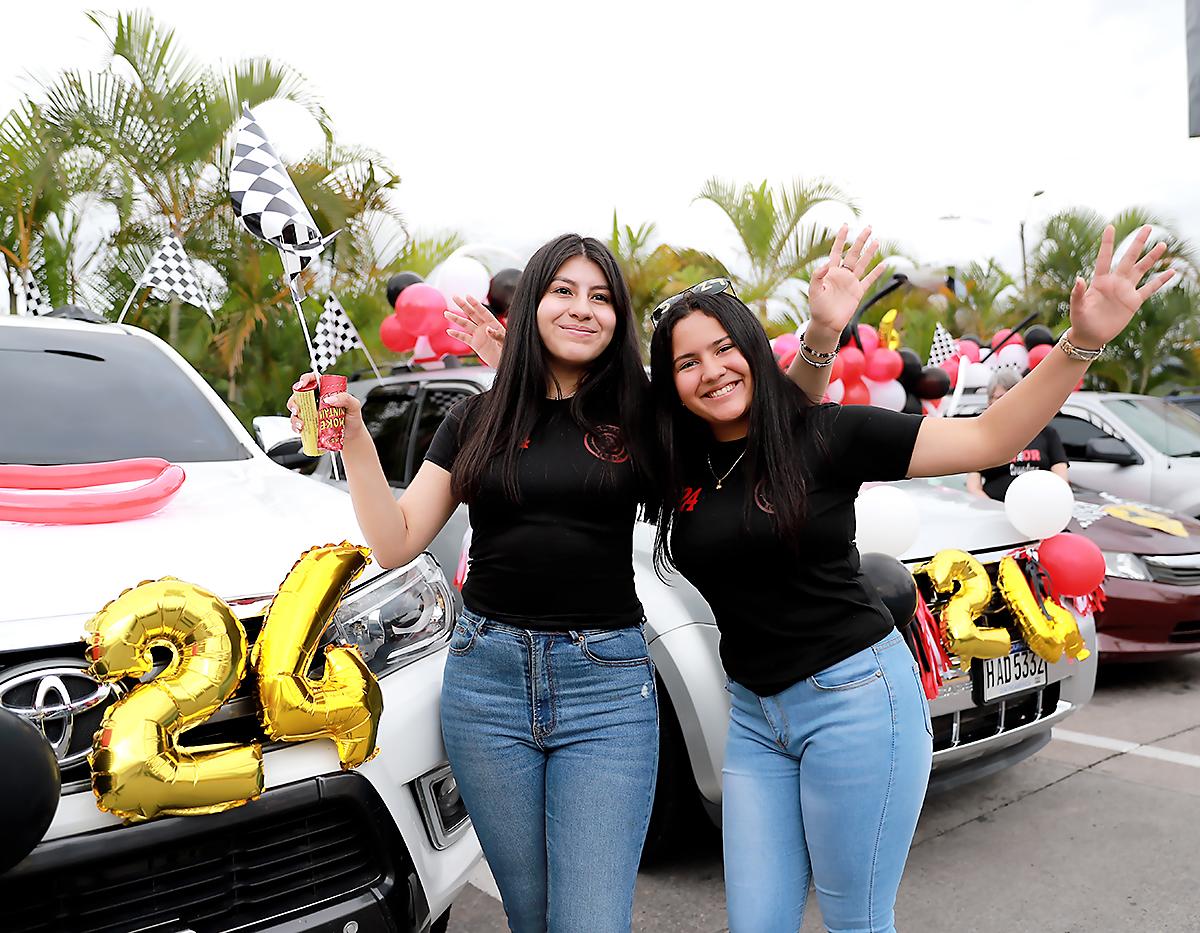 Alejandra Rodríguez y Bianca Trejo 