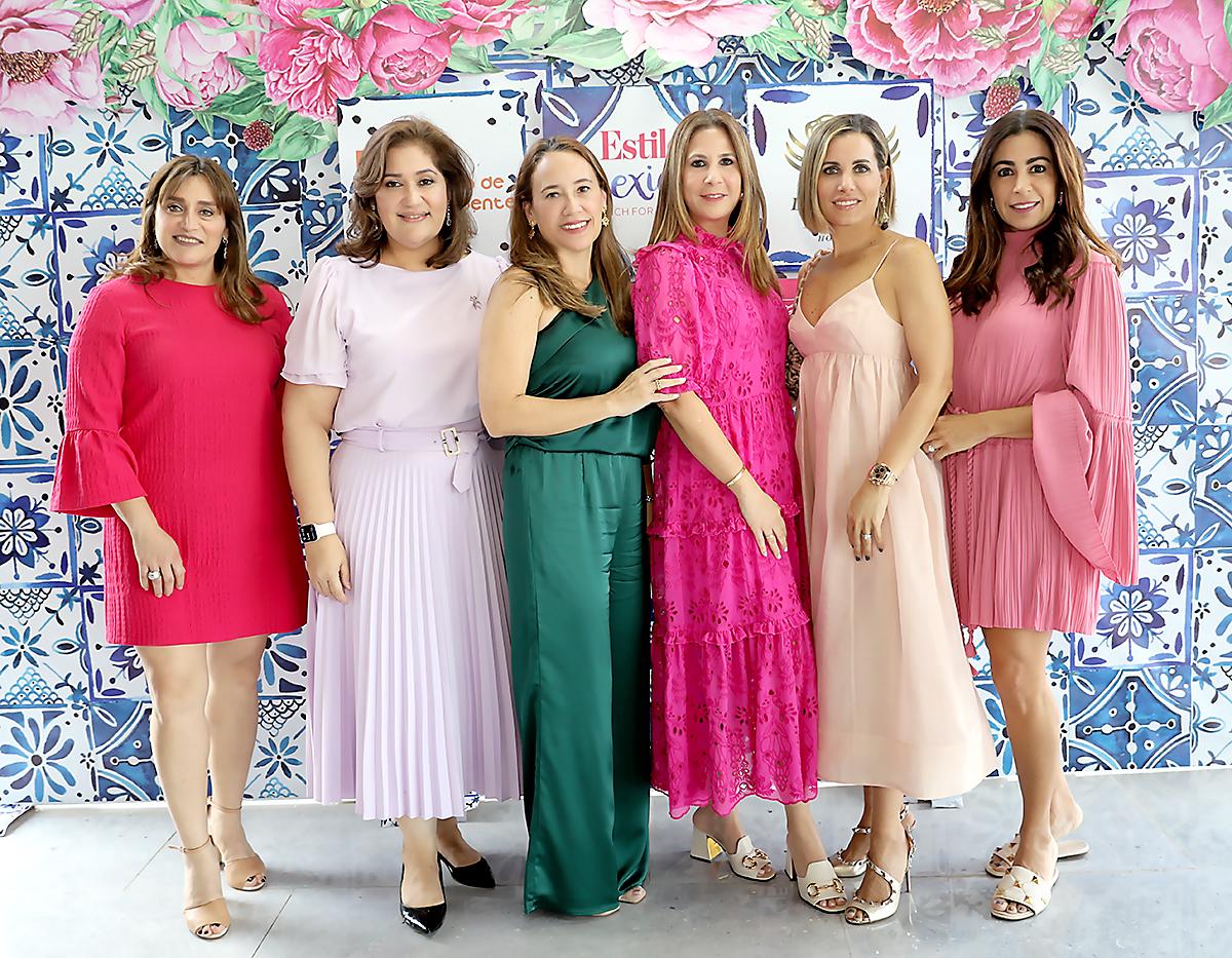 Alicia Bográn, Isabel Díaz, Diana Berkeley, Alexia Marinakys, Erika Andonie y Tricia Matuty.