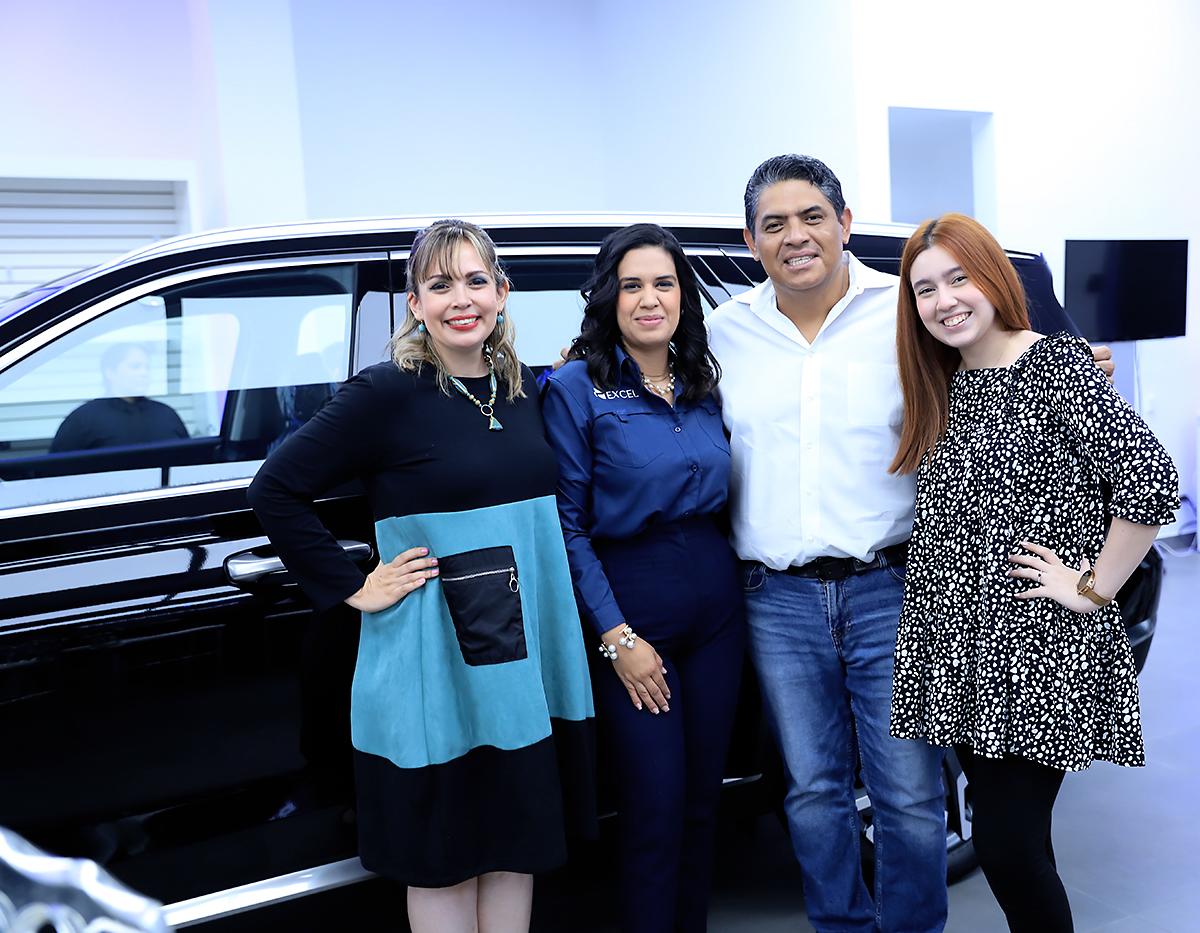 Excel y Hyundai renuevan su sucursal de ventas
