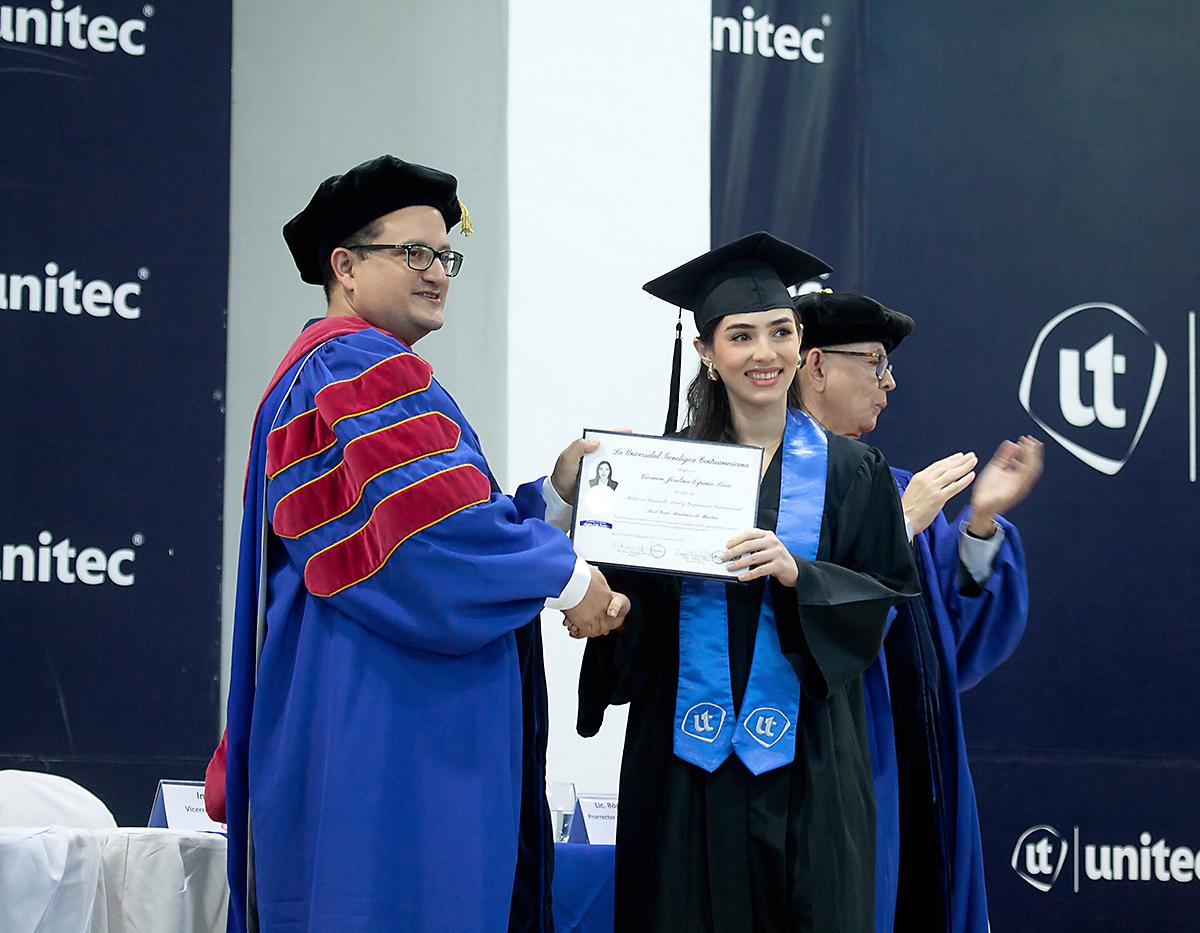 Graduaciones UNITEC 2024 en San Pedro Sula