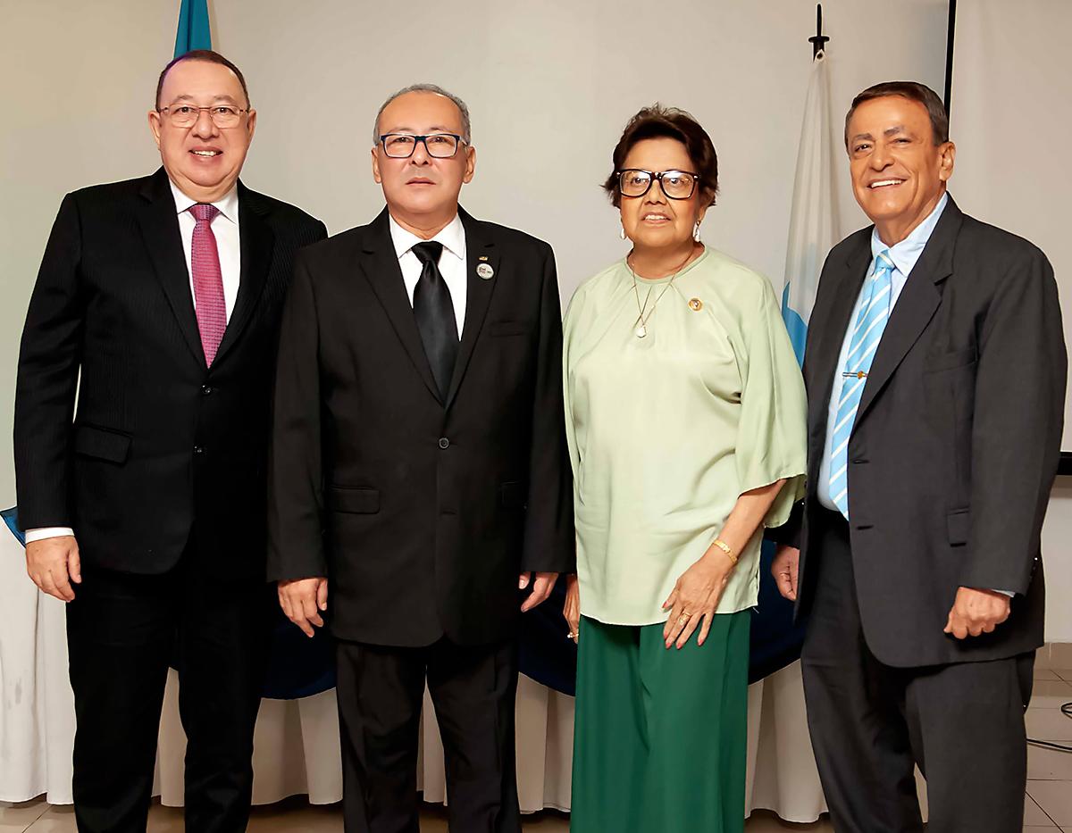 Jorge Dubón, Raúl Villalta, Sandra Galindo y Alfondo Godoy 
