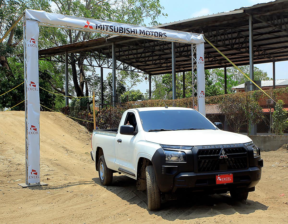 Off Road de Mitsubishi 4X4 L200 2025