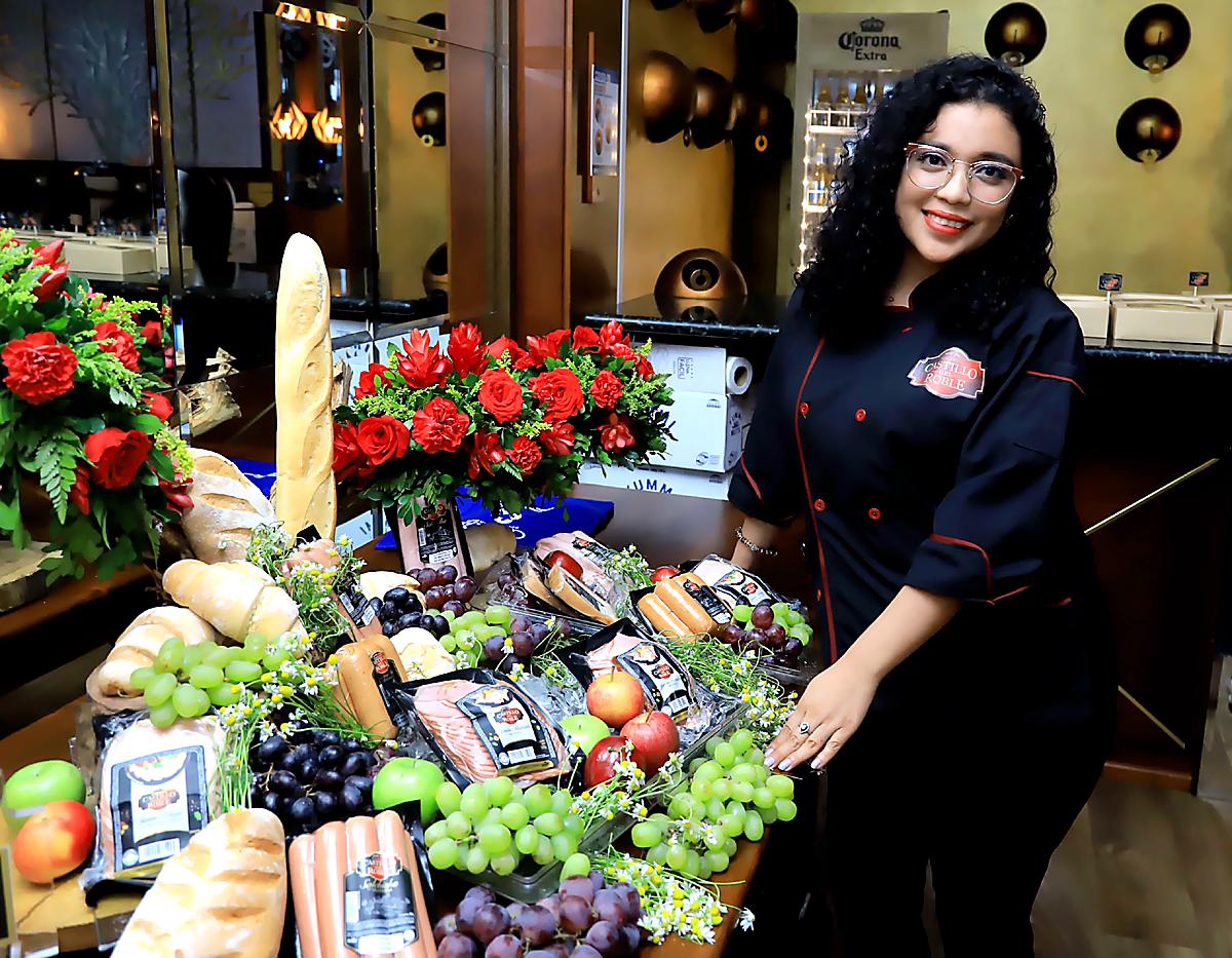 Fotogalería: “Afternoon Charms: Boards Flower &amp; Wine”