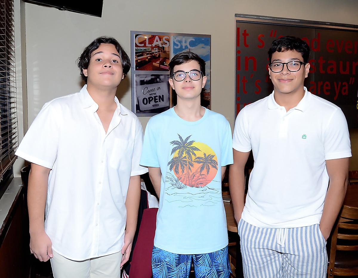 Ramón Saravia, Diego Zelaya y Juan Girón.