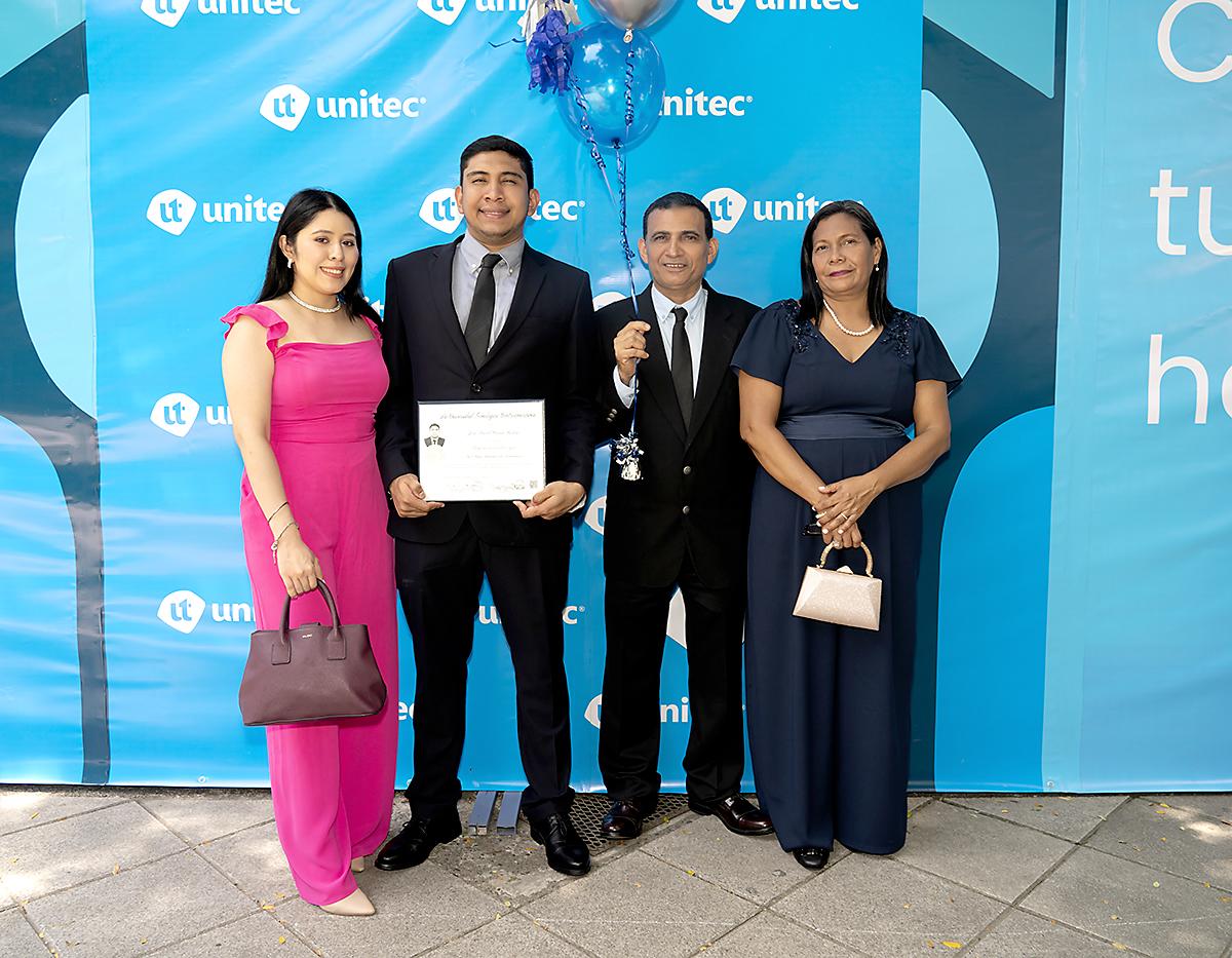 UNITEC SPS celebra la graduación de nuevos talentos y agentes de cambio