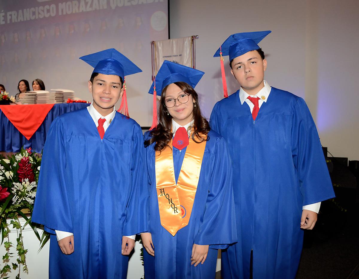 Bayron Díaz, Ivanna Ramírez y Kennet Durón.
